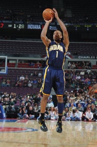 不仅是一名 不仅是一名