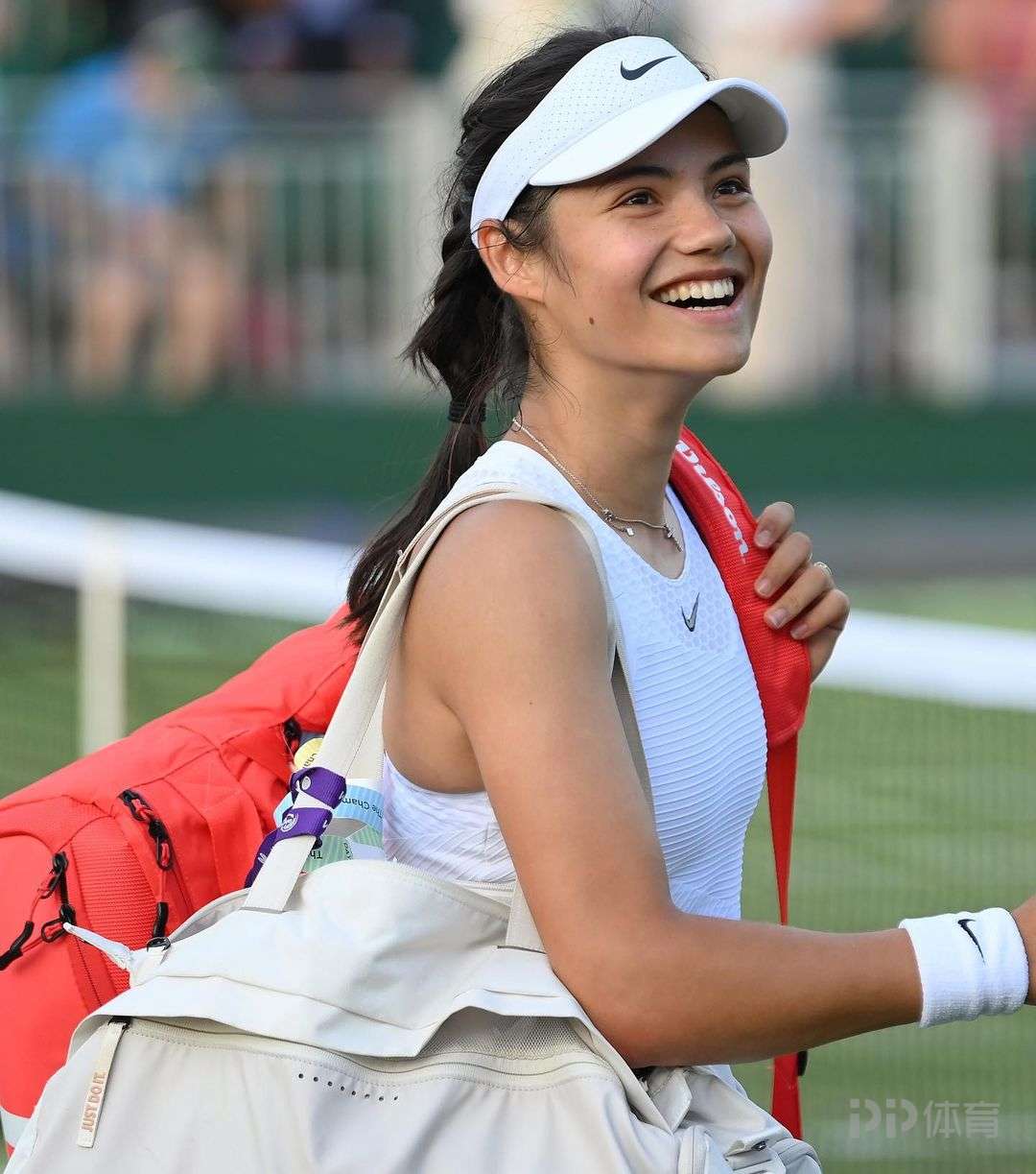 更体现在他 更体现在他